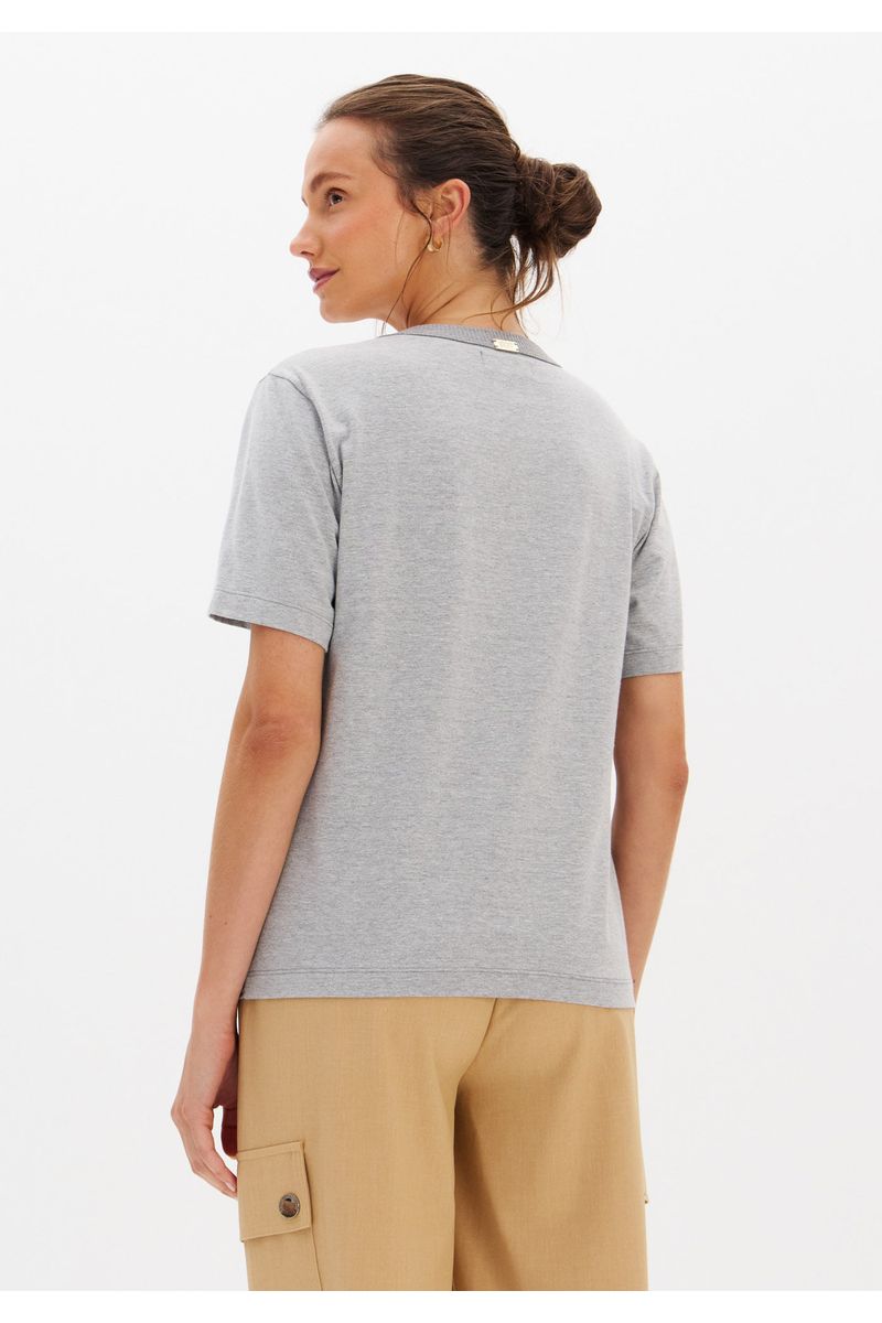 T-shirt Regular Com Bordado