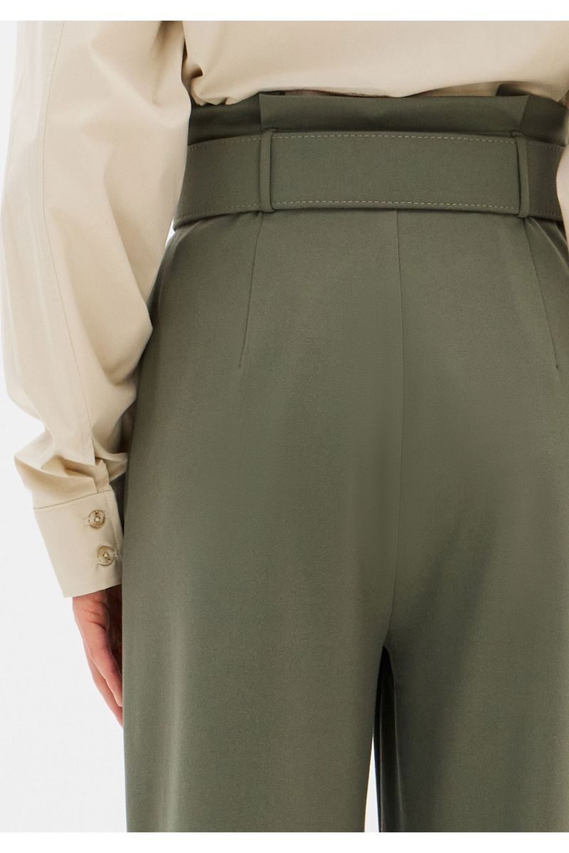 Calça Wide Leg Cintura Alta Clochard Com Cinto