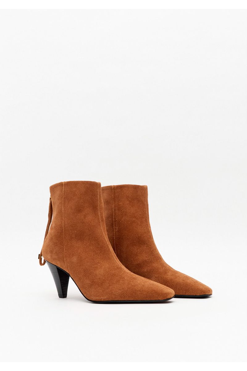 Bota Couro Cano Baixo Com Puxador