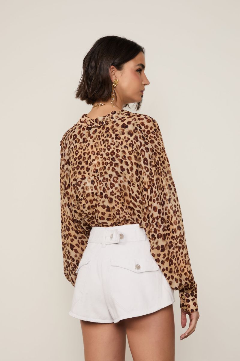 Short Curto De Sarja Aleta Costas