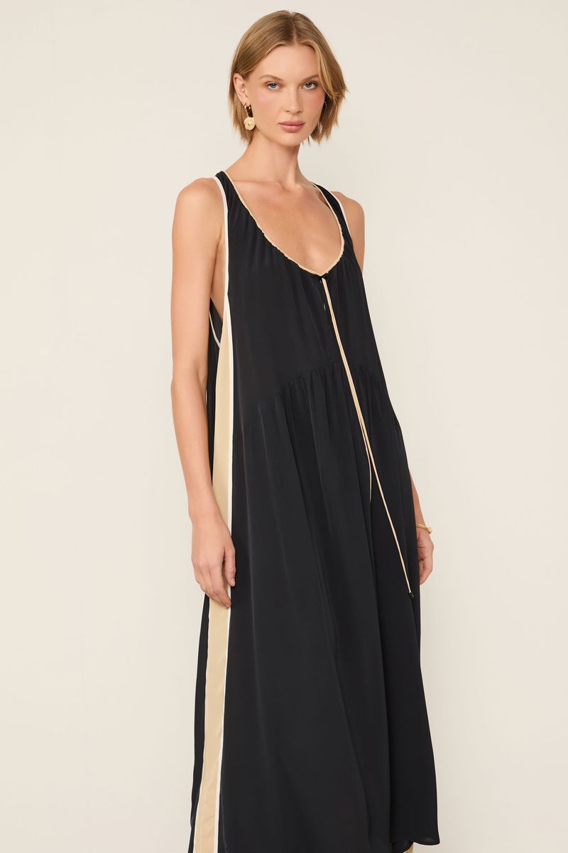 Vestido Midi Preto Com Detalhe Bege