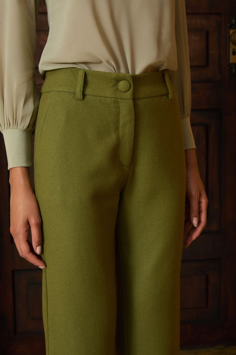 CALÇA LÃ BOLSO FACA