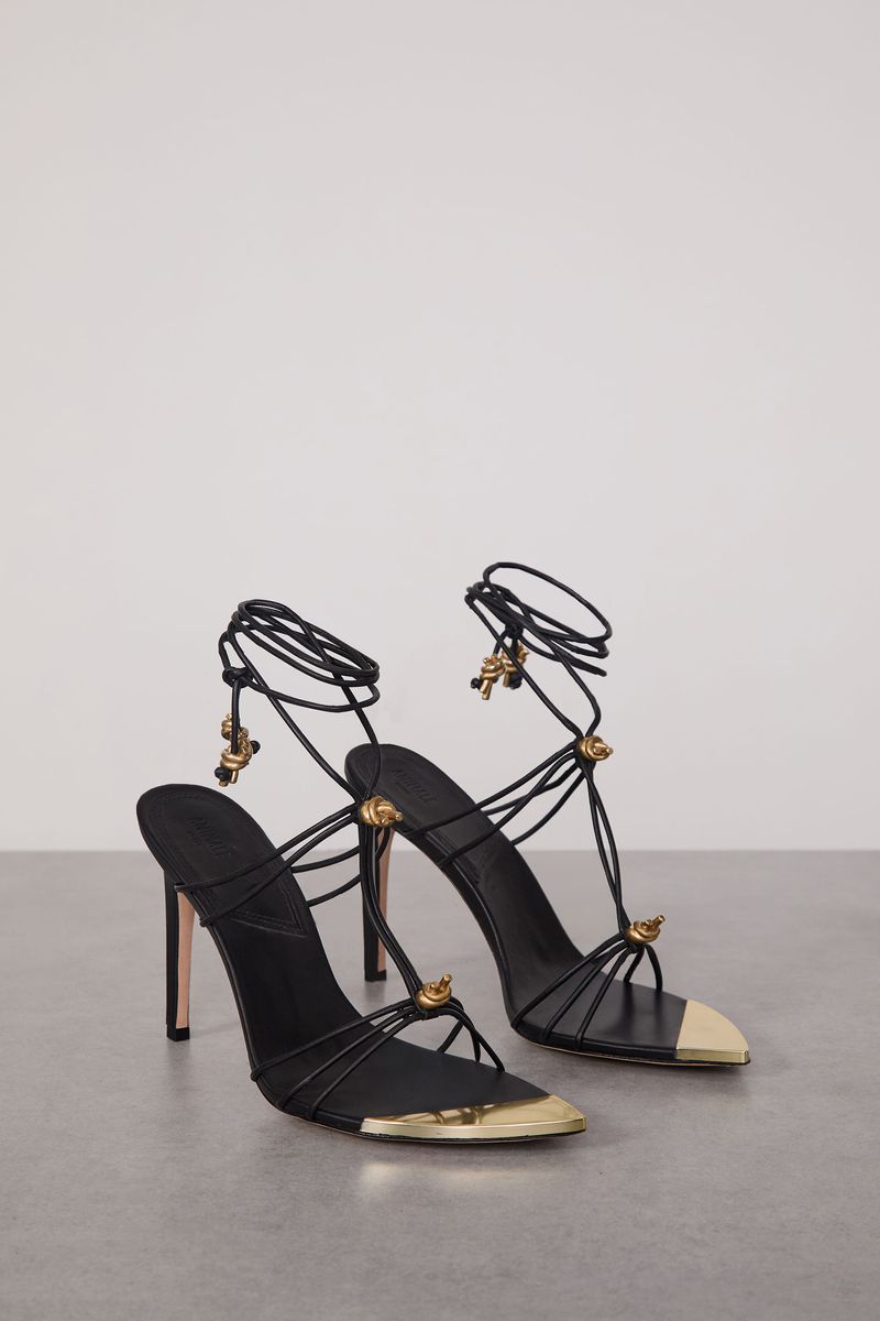 Sandalia De Couro Rolote Com Detalhe Metal
