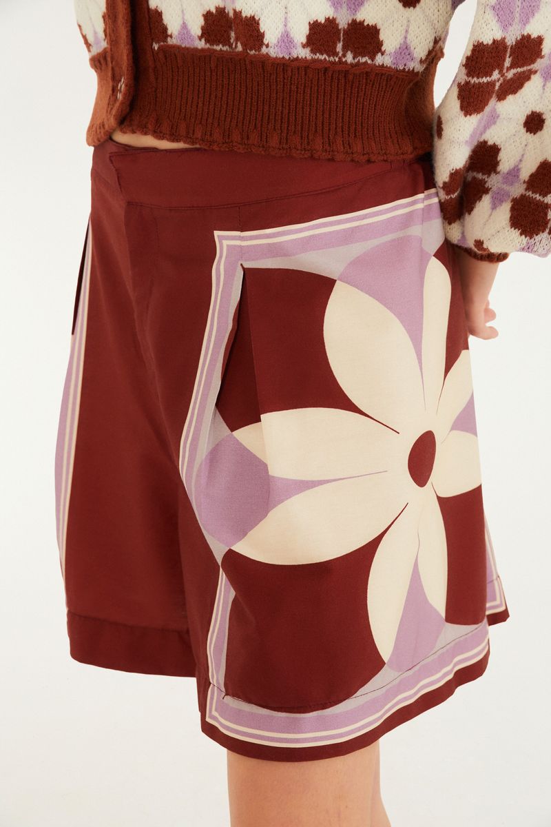 Bermuda Estampada Floral Gráfico Lilás