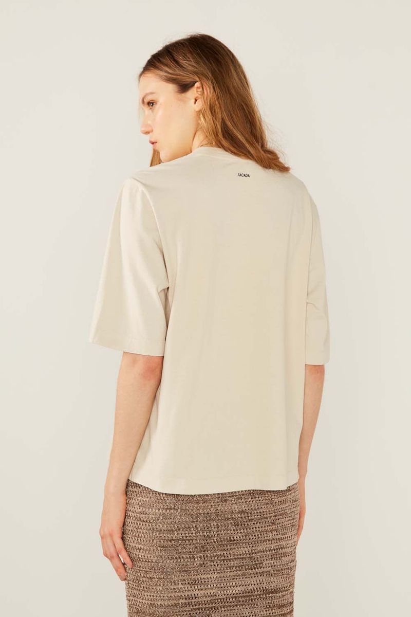 T-Shirt Malha Silk Rebeca - Areia