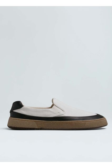 tenis osklen fechado