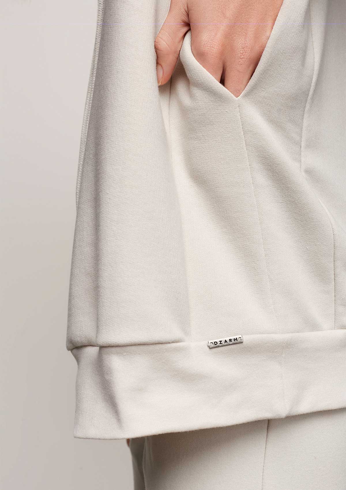 uniqlo chaos moletom com capuz