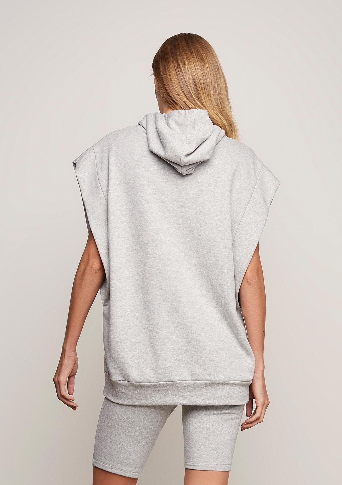 uniqlo chaos moletom com capuz