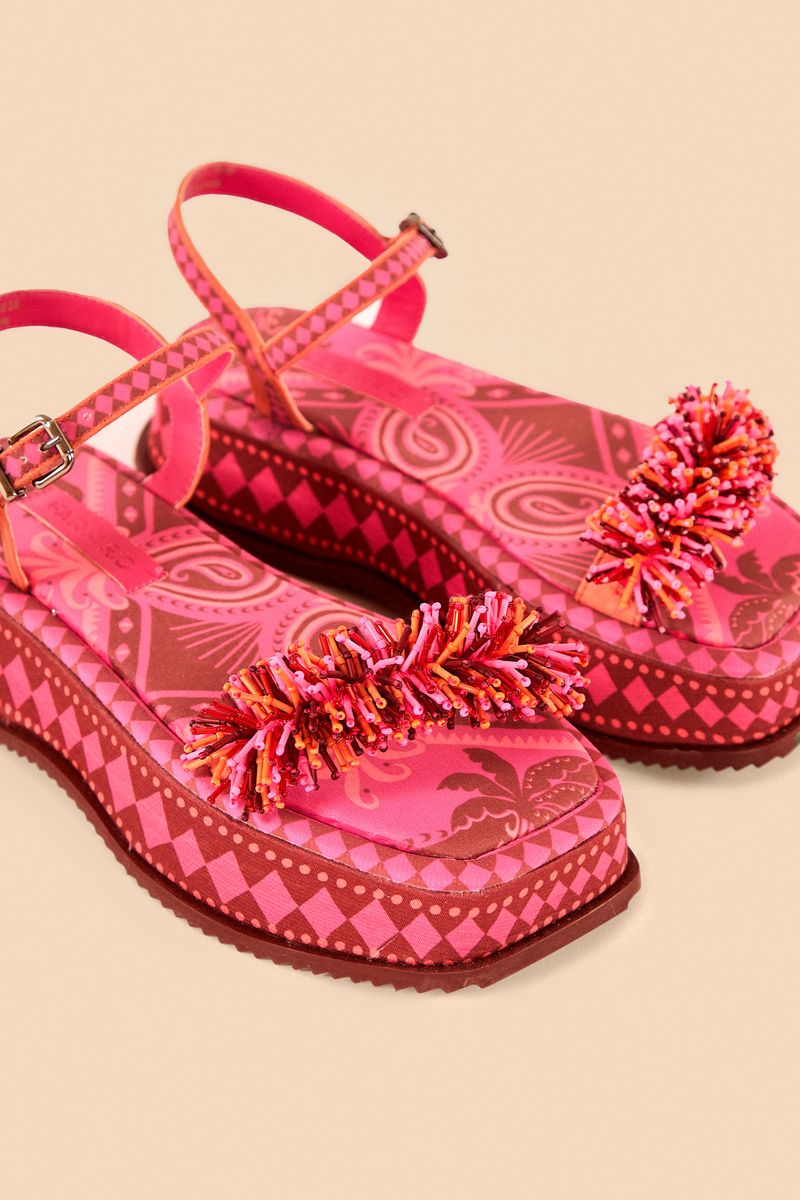 Sandal Shiny Platform