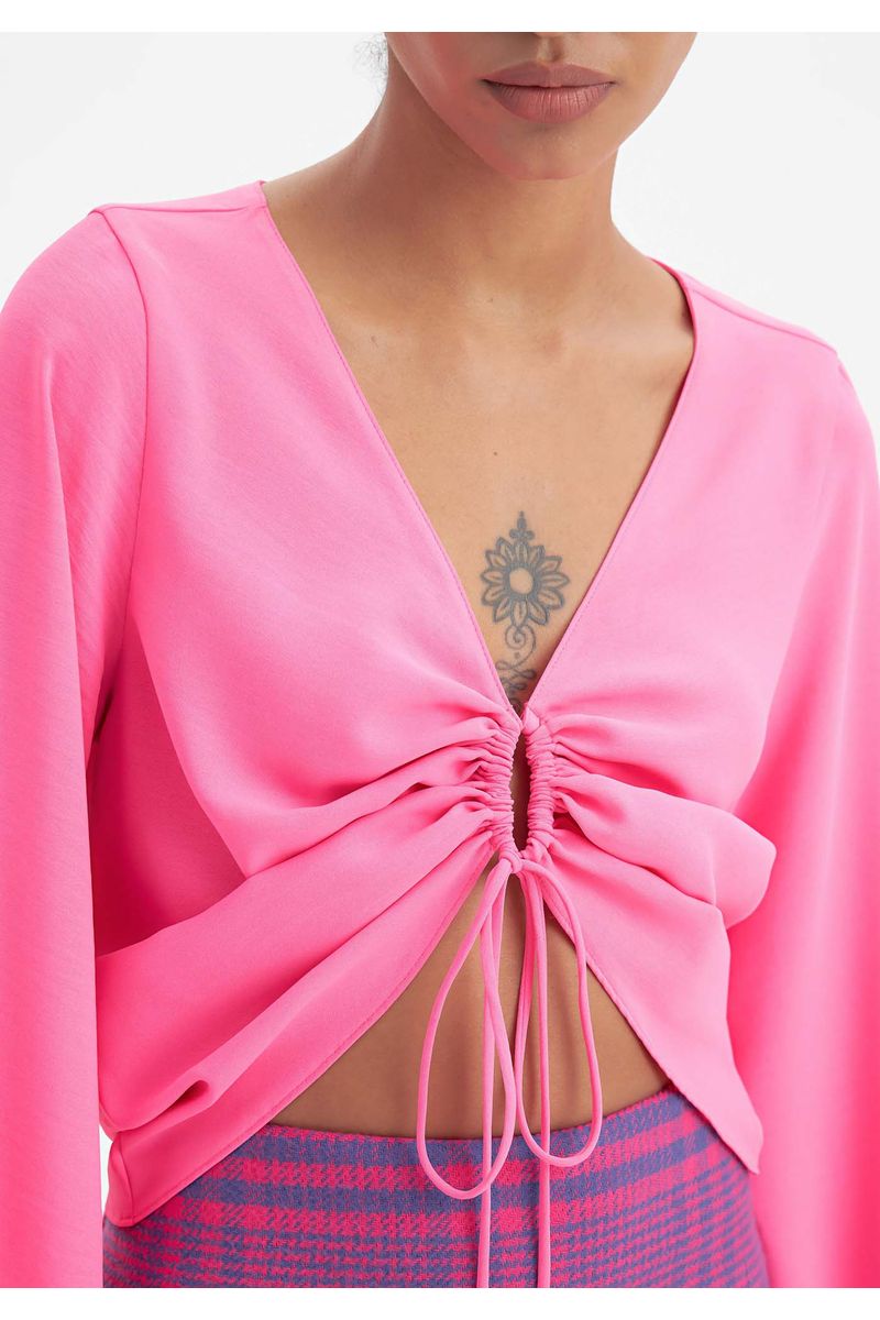 Blusa Com Amarração Manga Flare