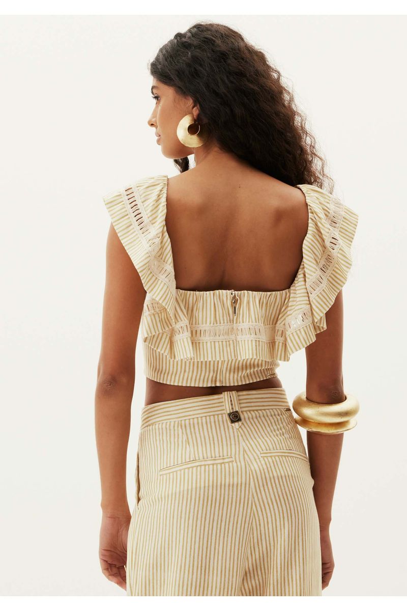 Top Cropped Com Babado