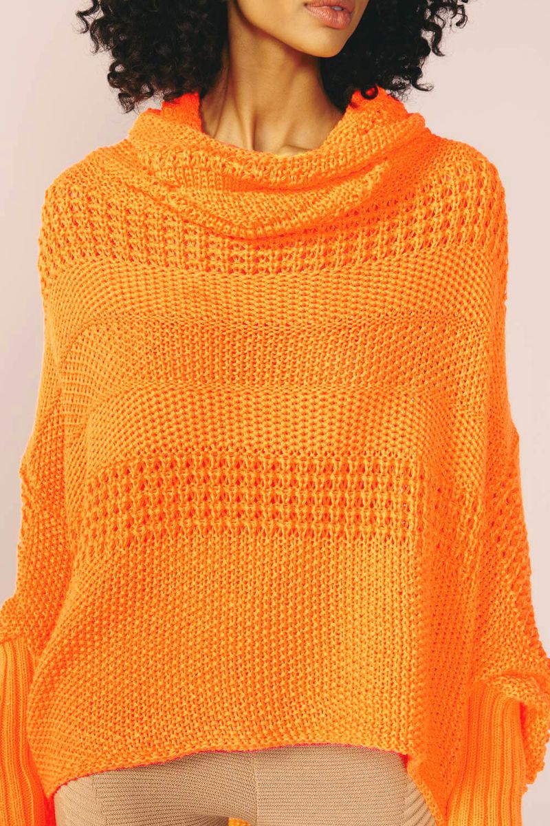 BLUSA GOLA ALTA LISTRAS TRICOT -LARANJA