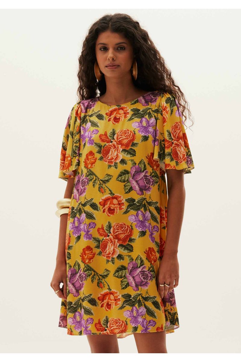 Vestido Curto Com Decote Costas