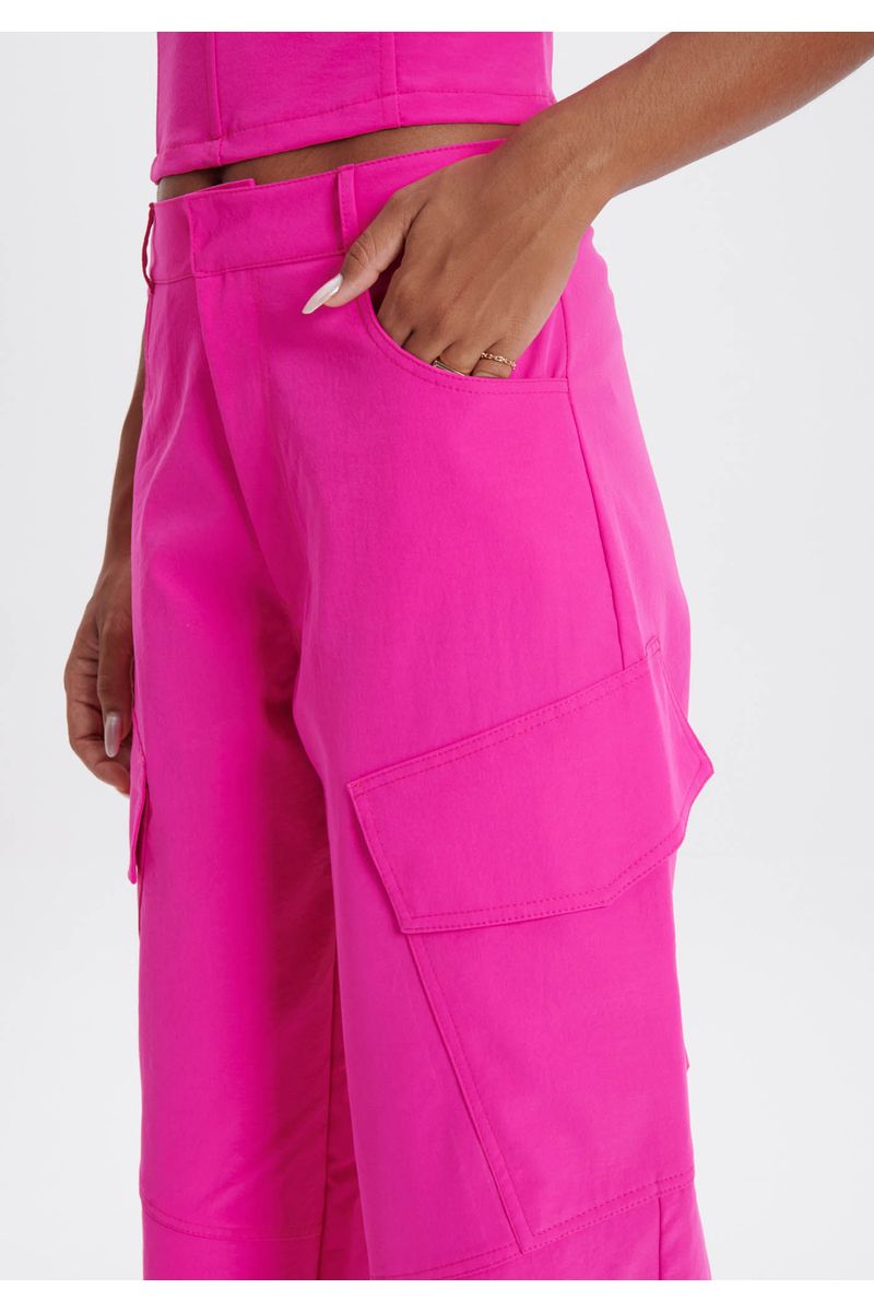 Calça Cargo Cintura Média