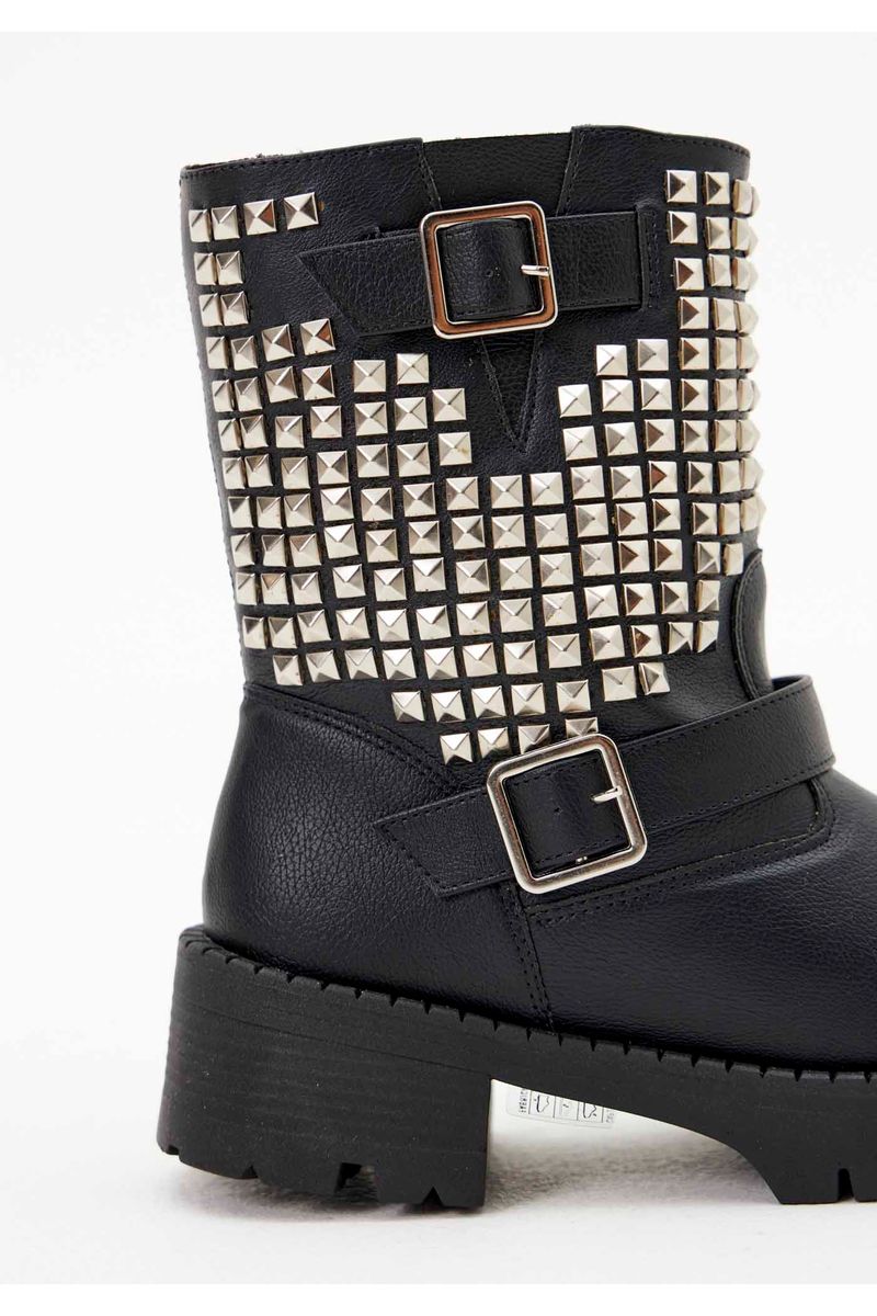 Bota Cano Curto com Rebites