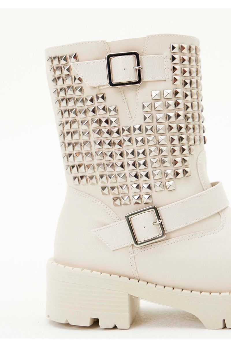 Bota Cano Curto com Rebites