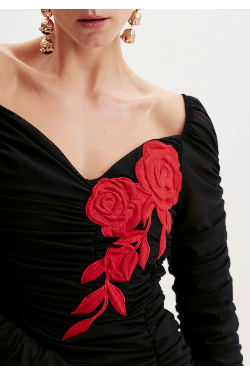 Vestido Curto Bordado