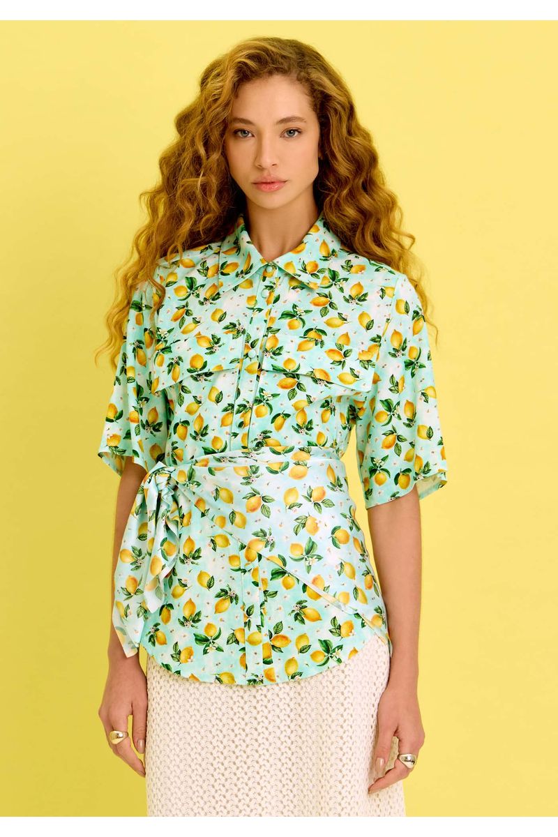 Camisa Alongada Estampada Com Bolsos
