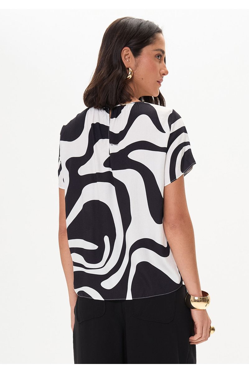 Blusa Manga Curta Estampada Descolada