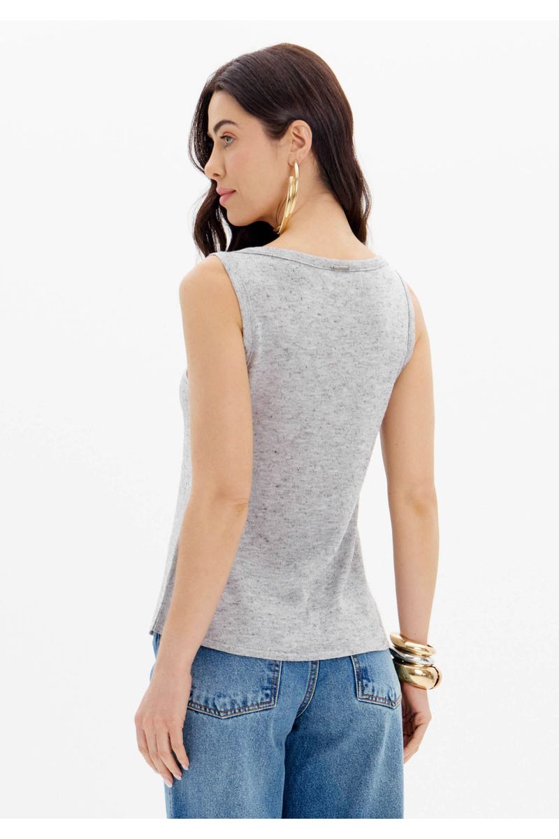 Blusa Regata Tricot Com Aplicação