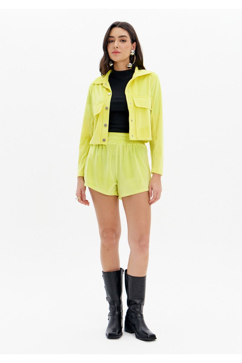 Jaqueta Cropped com Bolsos Veludo