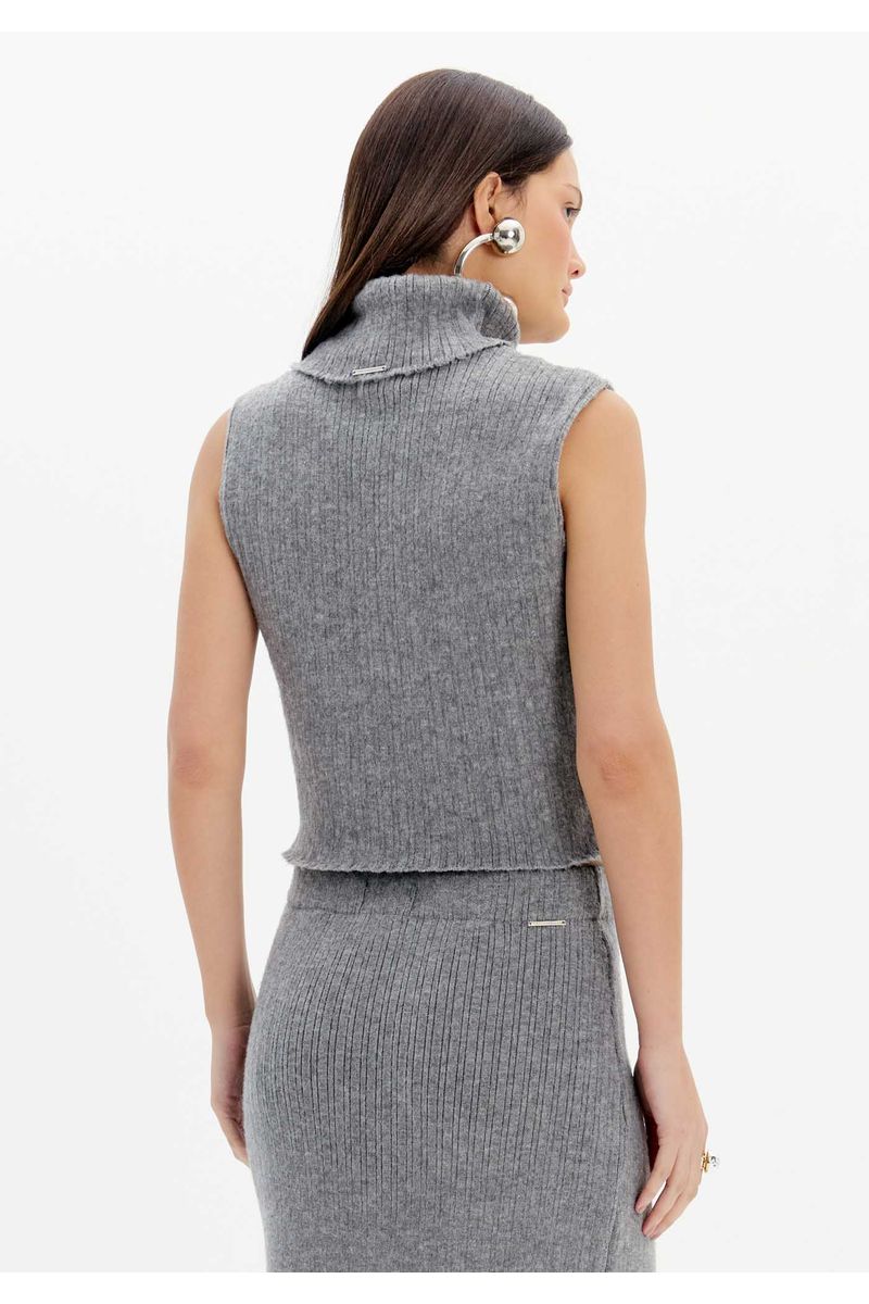 Blusa Tricot  Curta com Gola Alta