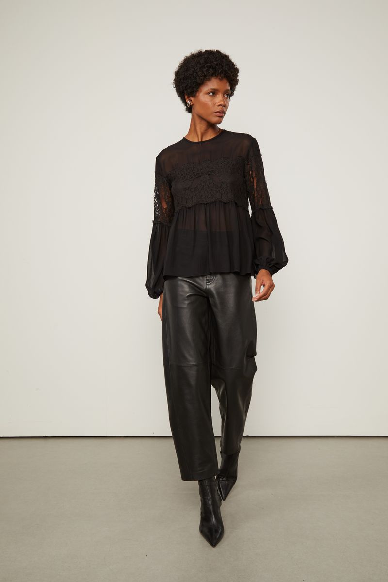 Bata De Georgette Manga Longa Com Renda Vazada Preto