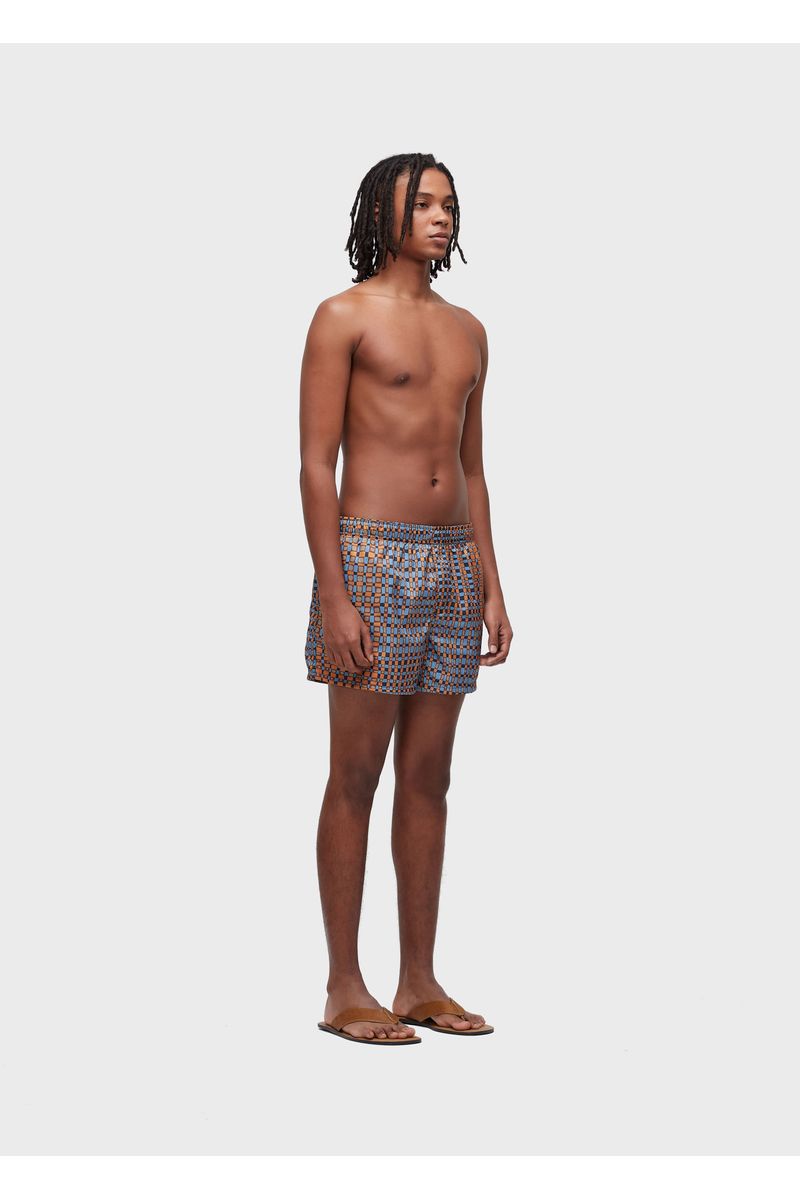 Short resort bent sun