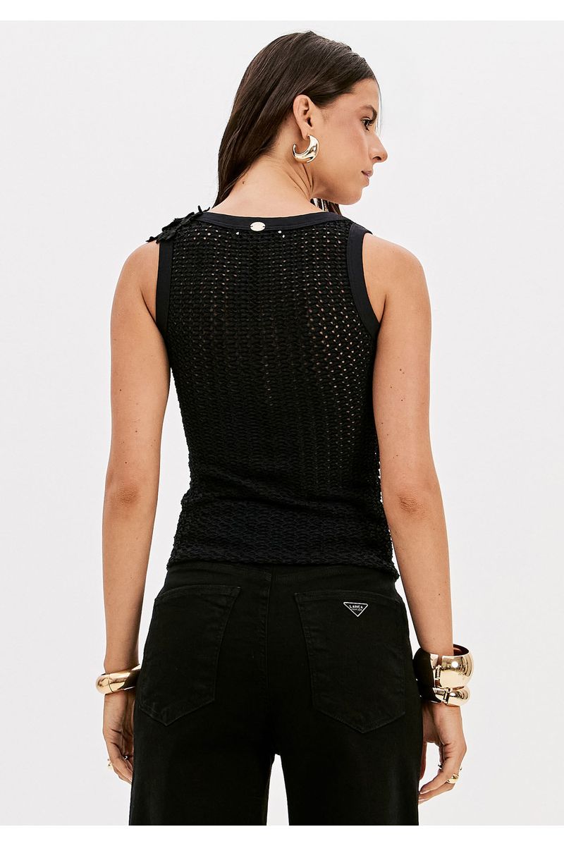 Blusa Vazada Com Aplicação