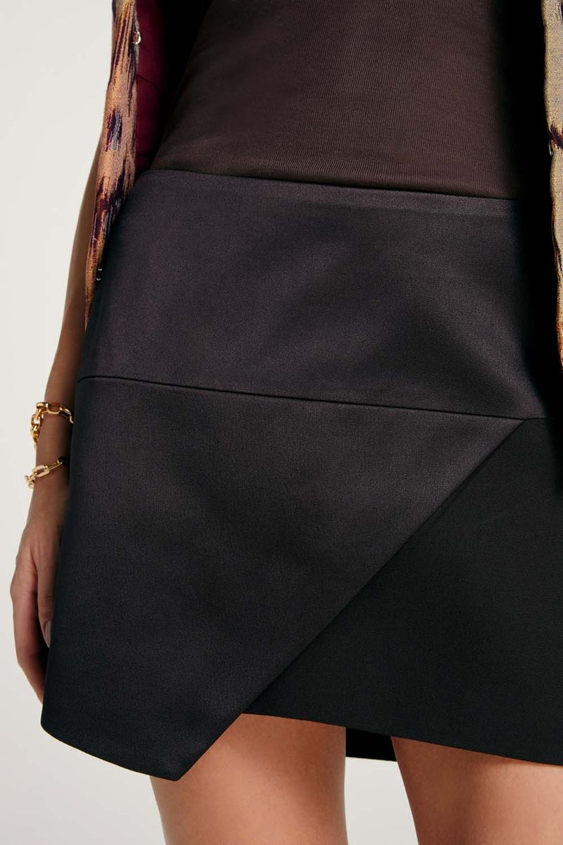 Short Saia Greta
