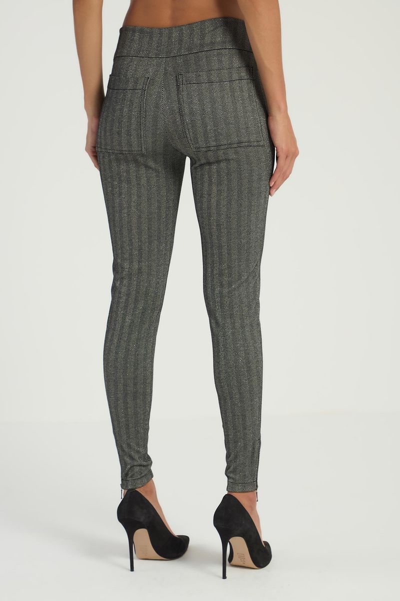 CALÇA EM MALHA COM ZÍPER - PRETO/PRATA
