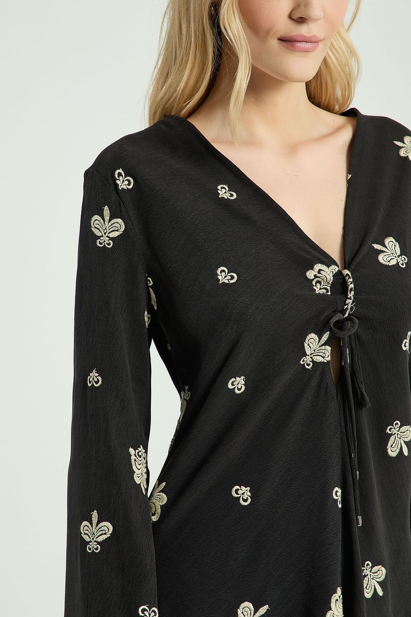 BLUSA CETIM BORDADO-PRETO