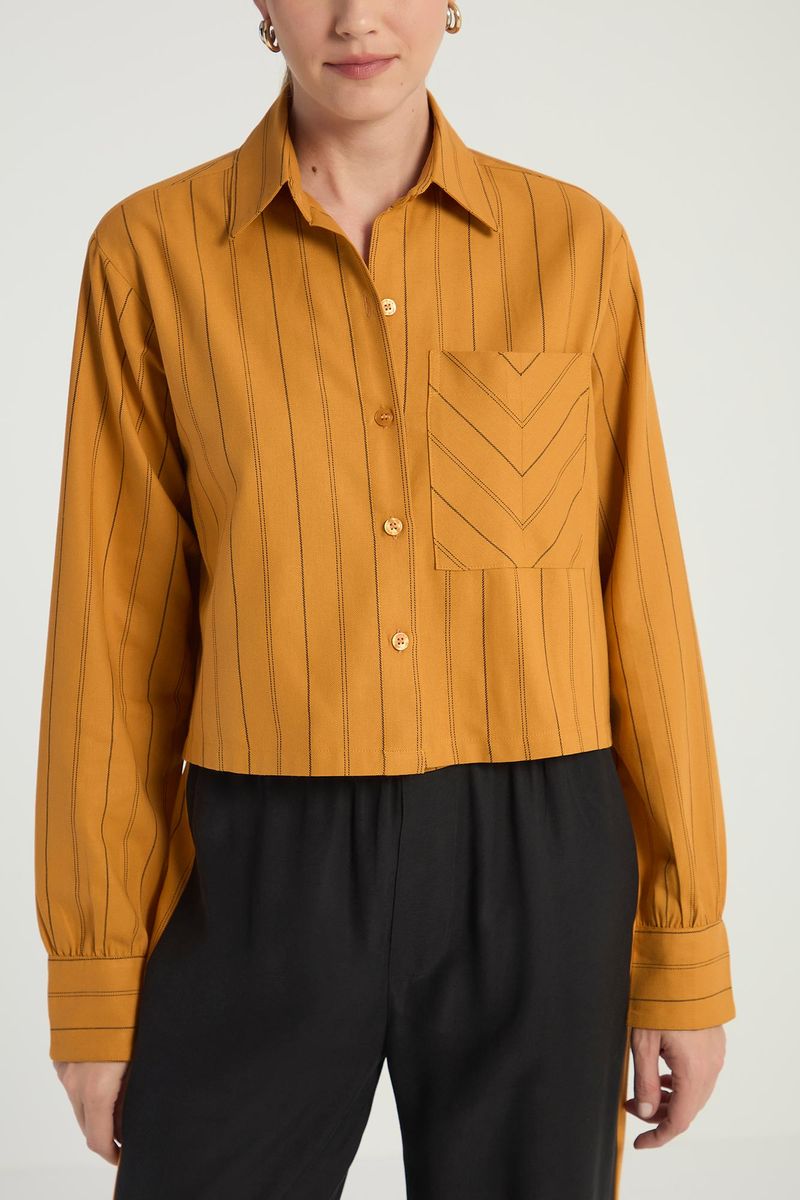 CAMISA AMPLA CURTA - CARAMELO/PRETO
