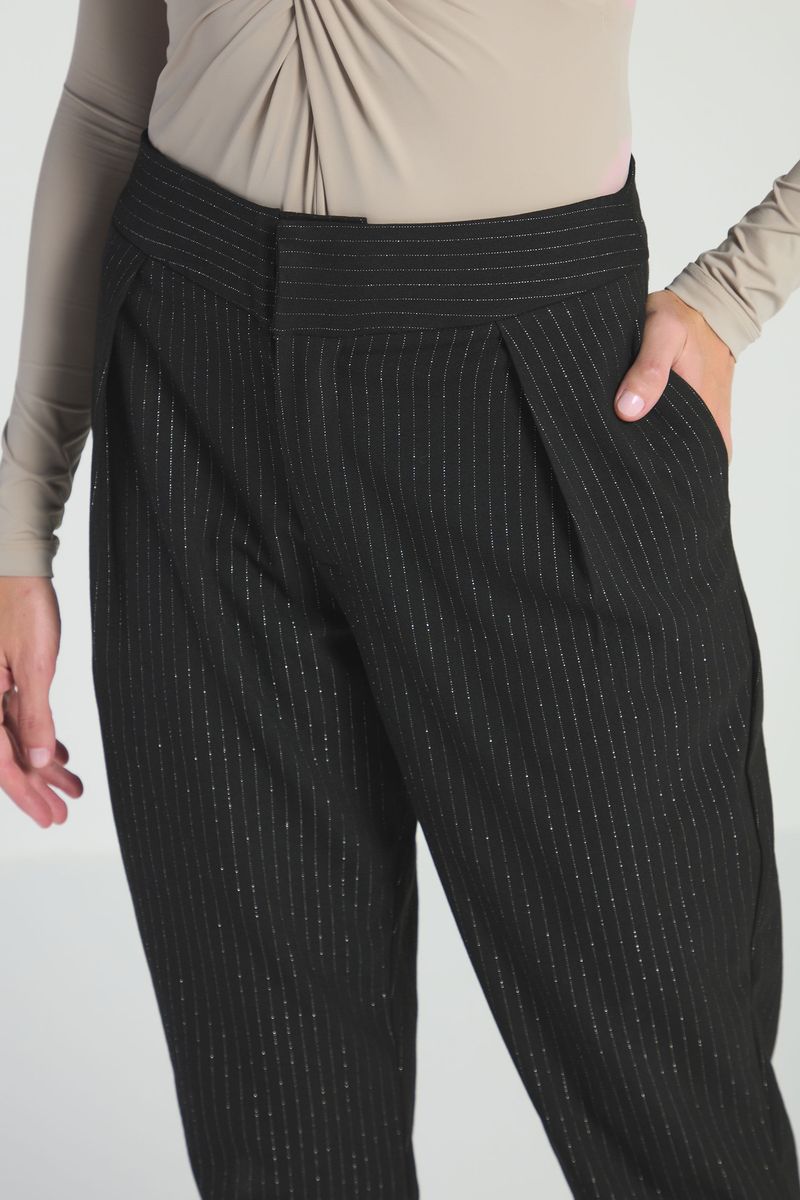 CALÇA DE ALFAIATARIA COM RISCA - PRETO