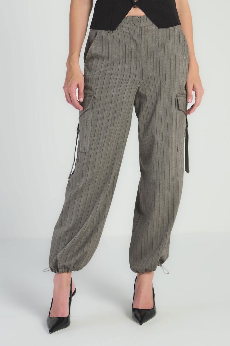 CALÇA CARGO COM FIVELAS - MARROM