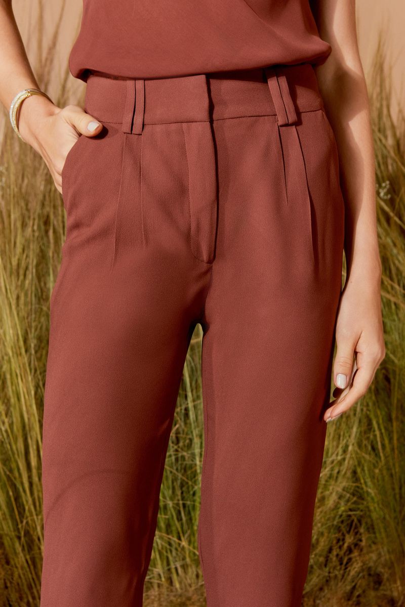 CALÇA CLÁSSICA PREGAS