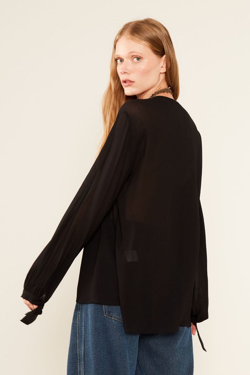 Blusa Manga Detalhe - Preto