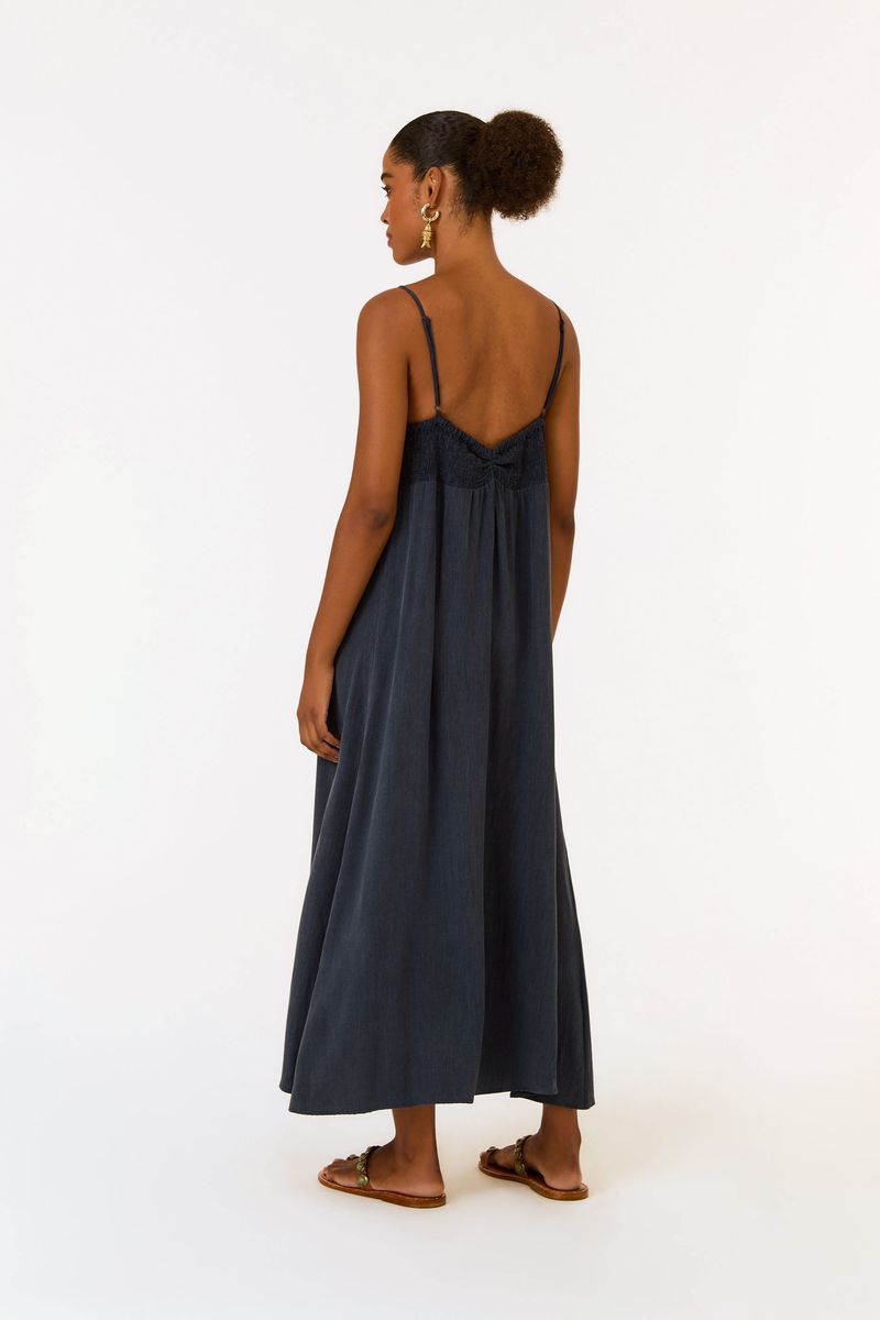 Vestido Midi Decote Pregas