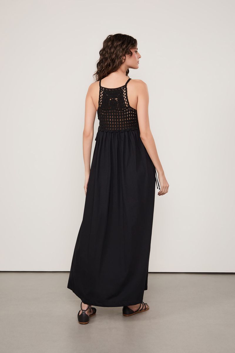 Vestido Malha Midi Aplicação Crochê