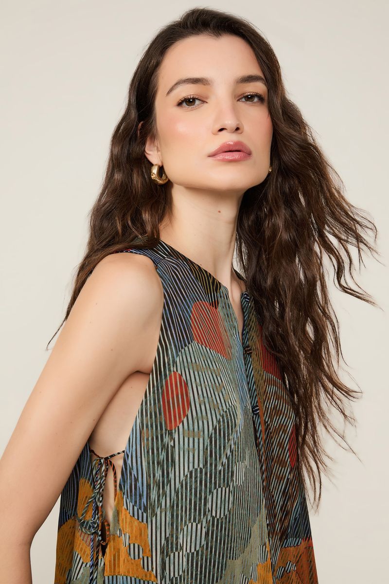 Vestido De Georgette Leve Curto Sem Manga Estampado