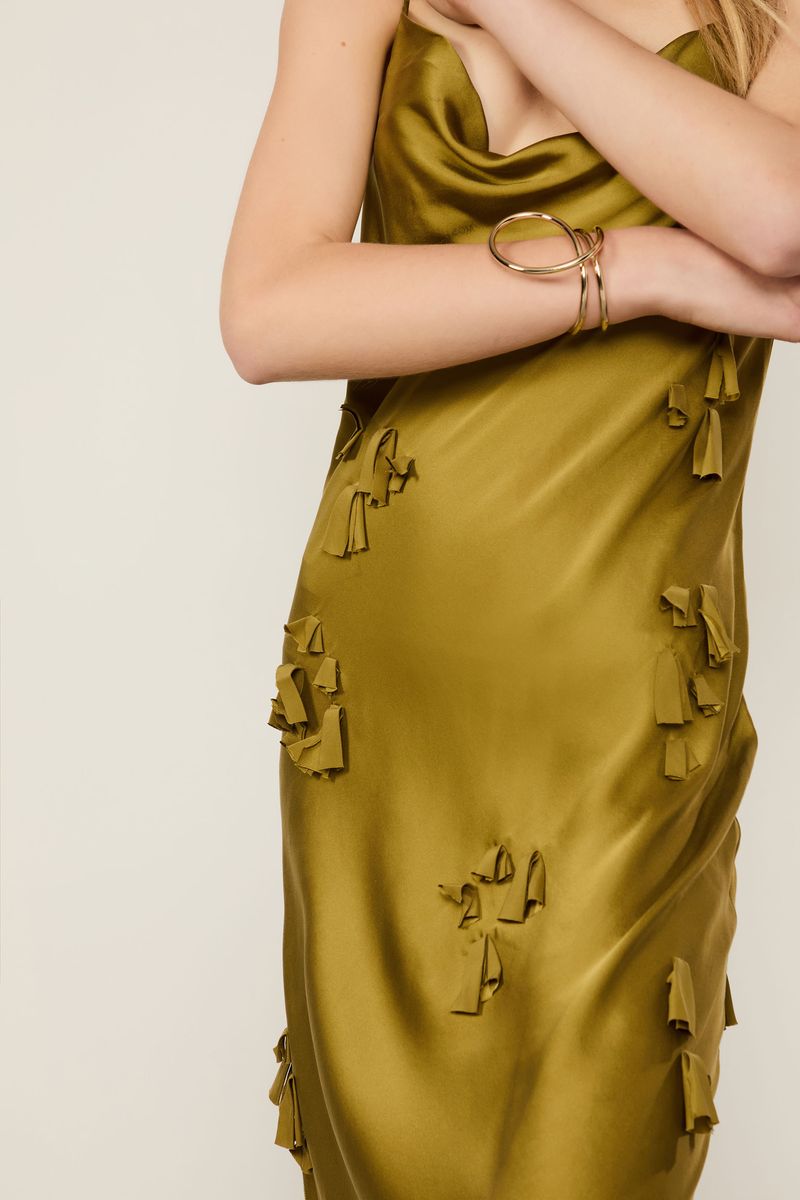 Vestido De Seda Longo De Alça Com Flores Caídas Verde Moss
