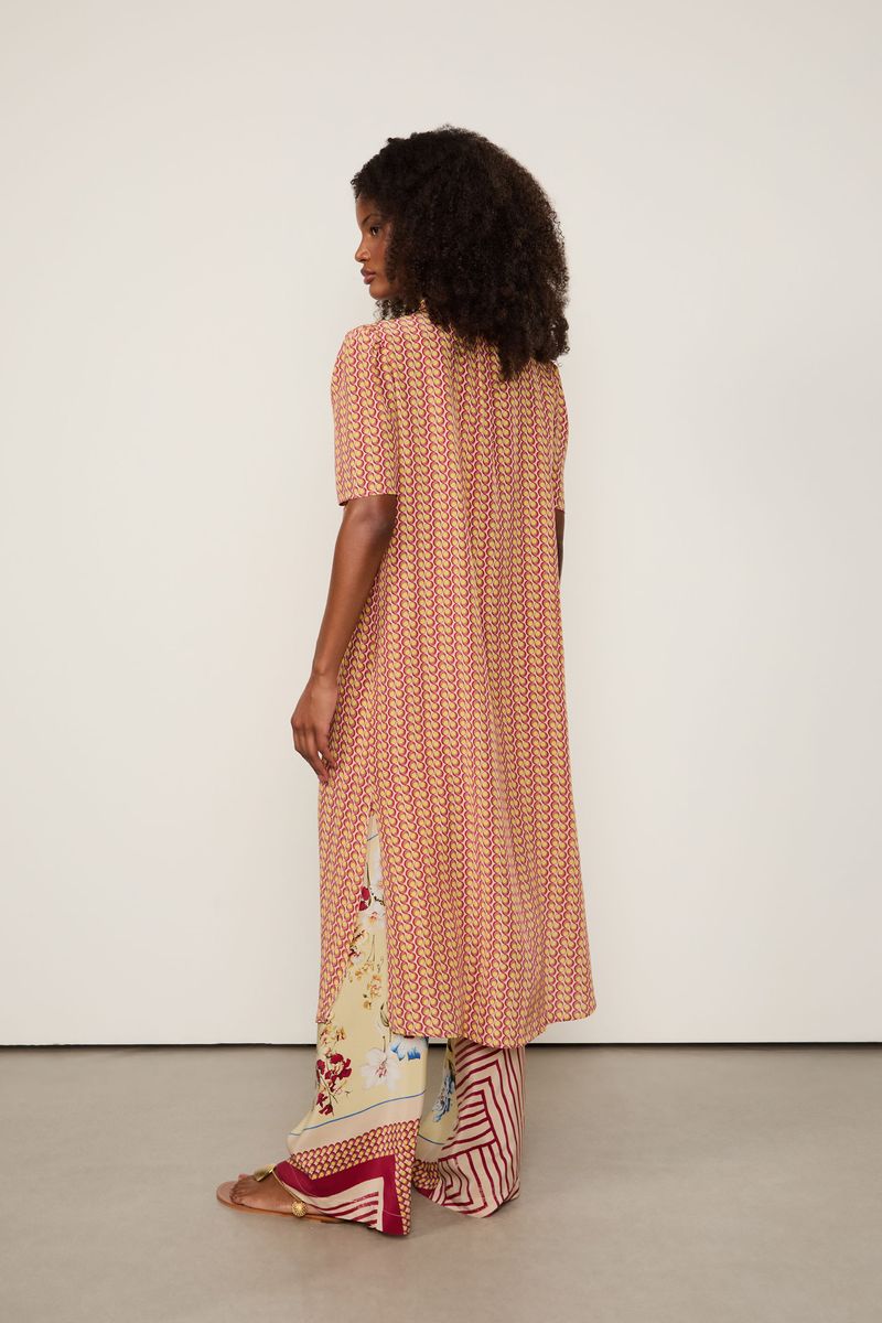 Vestido De Seda Chemise Midi Manga Curta Estampado