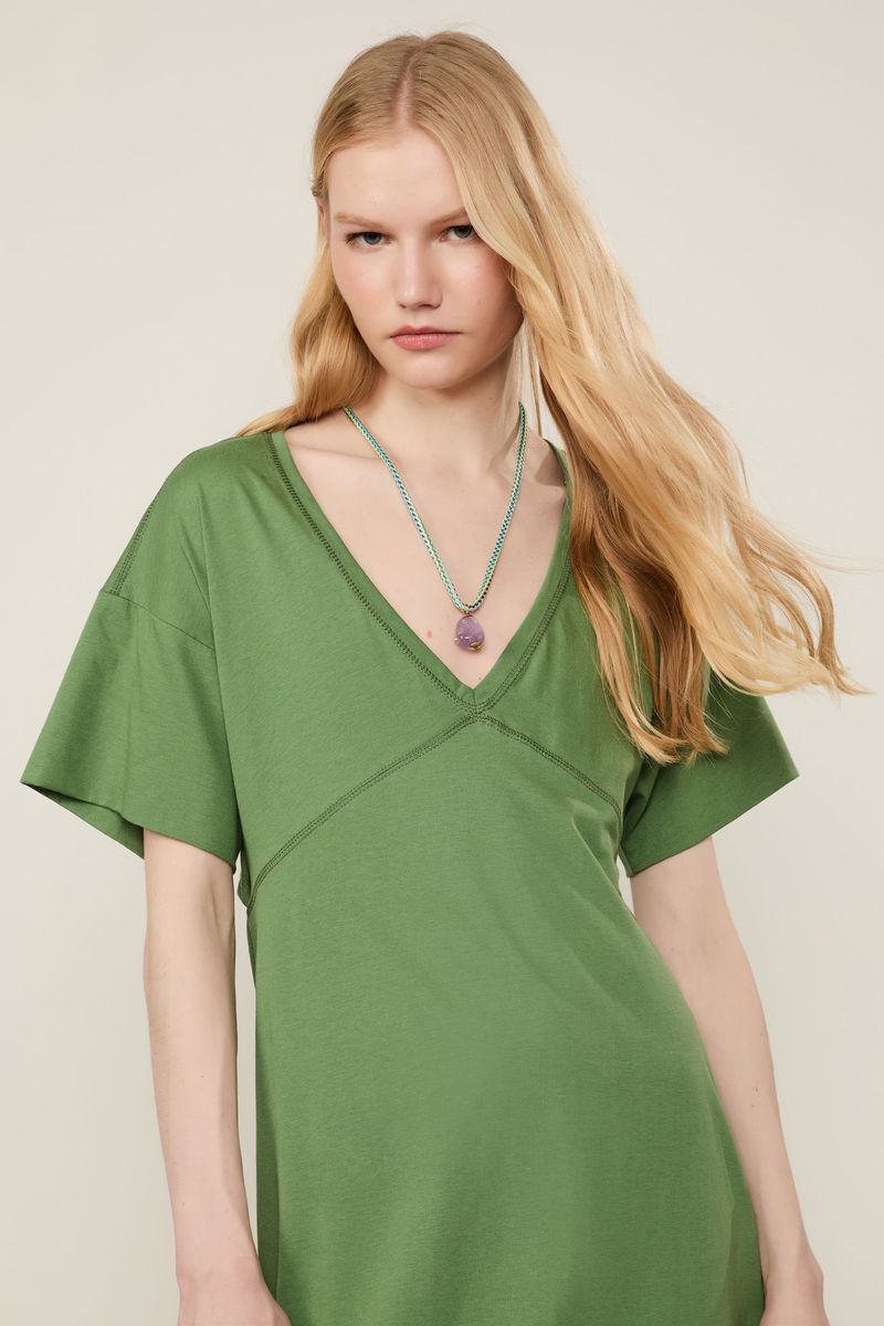 Vestido De Malha Decote v  Com Cut Nas Costas e Fenda
