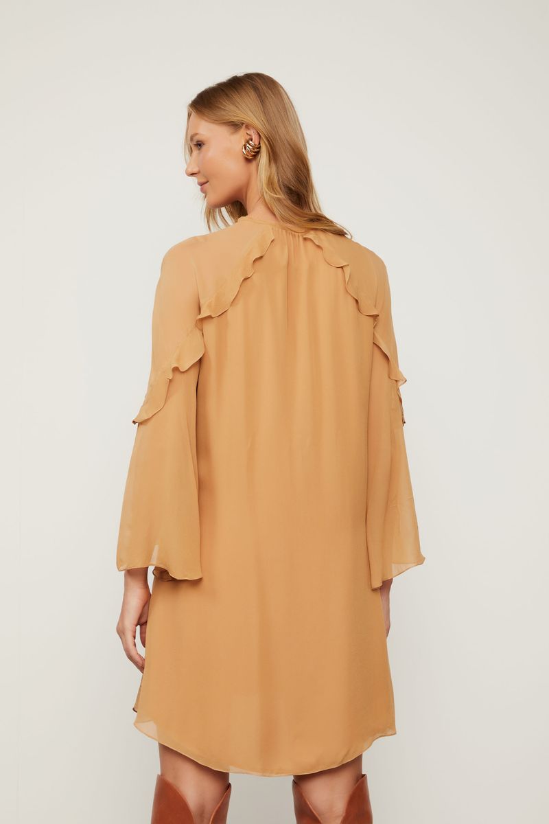 Vestido De Georgette Leve Curto Decote Gota Marrom Babados