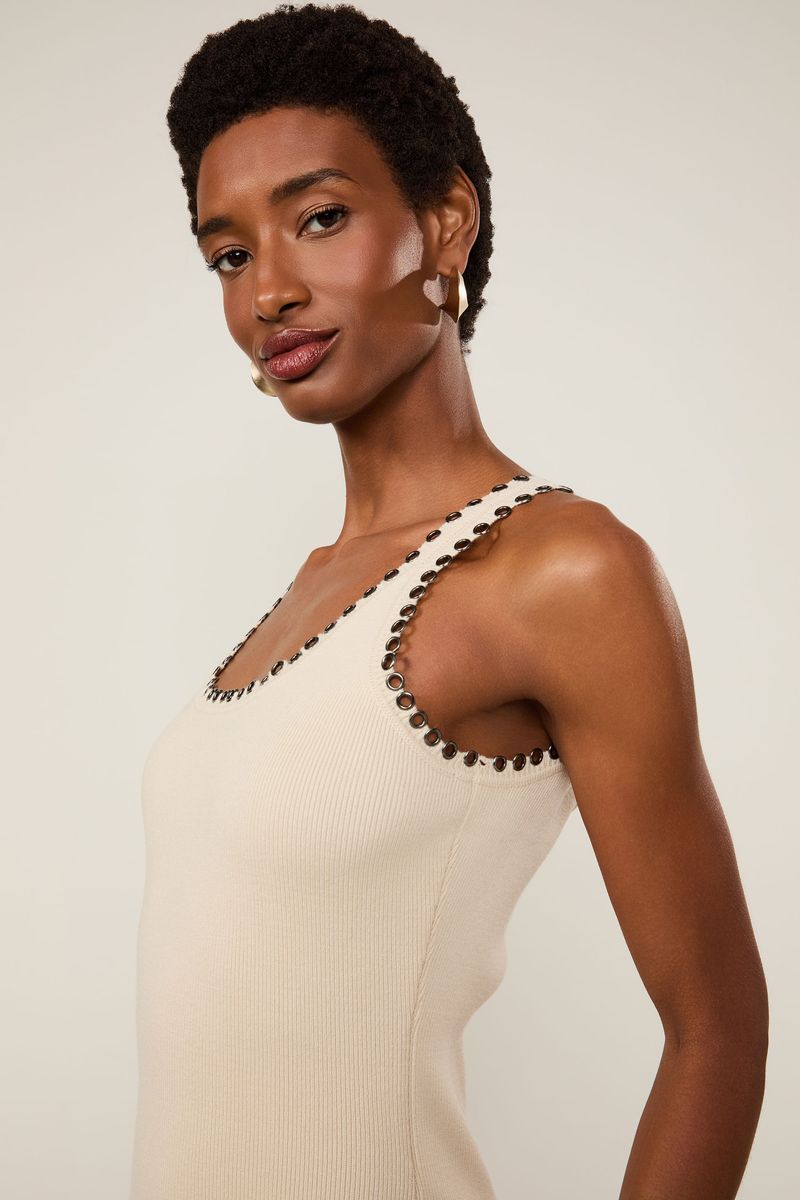 Vestido De Tricot Midi Com Ilhós Detalhe Decote