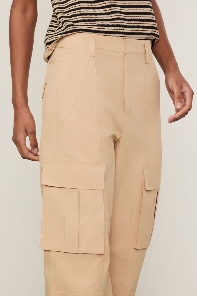 Calça Cargo Detalhe Regulagem Na Barra