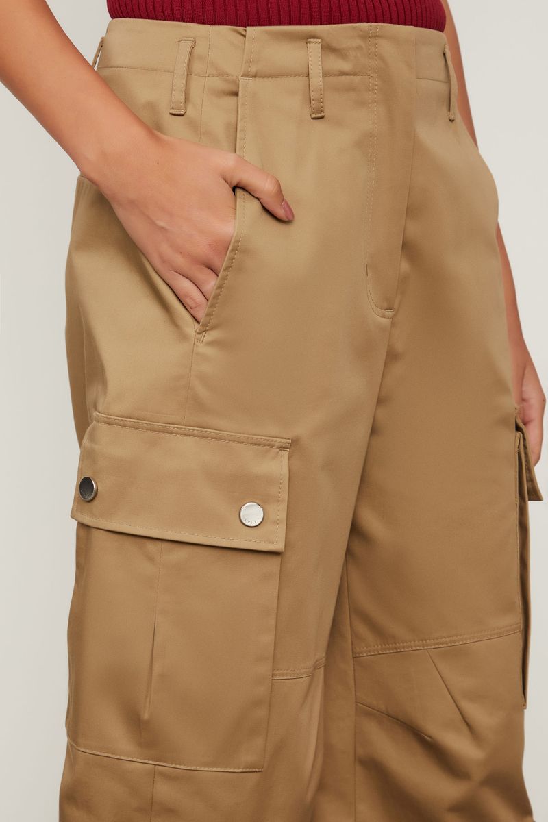 Calça Cargo Com Bolsos Zlt
