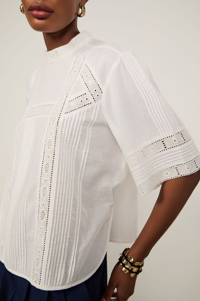 T-Shirt De Voil De Algodão Manga Curta Detalhe Rendas e Nervuras Off White