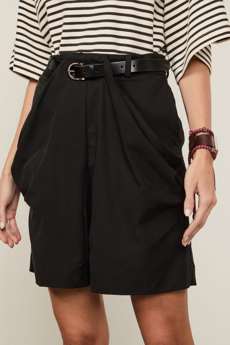 Shorts Prega Frontal Alfaiataria