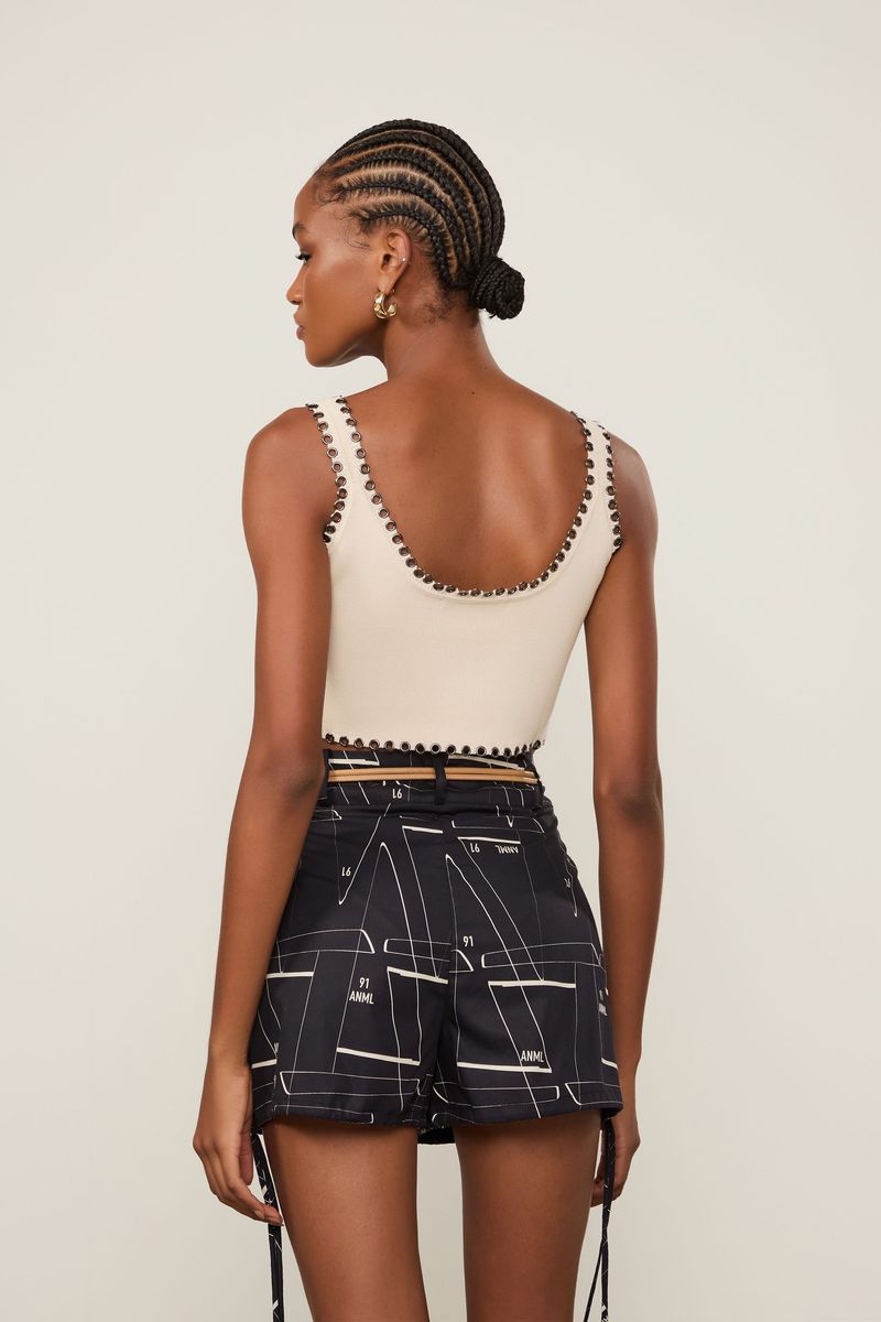 Top Cropped De Tricot Com Ilhós Detalhe Decote